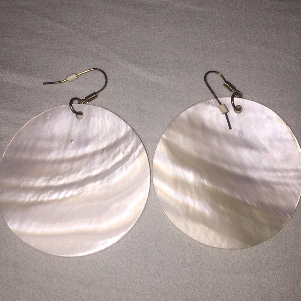 Large Disc Earring - Picture 2 of 2